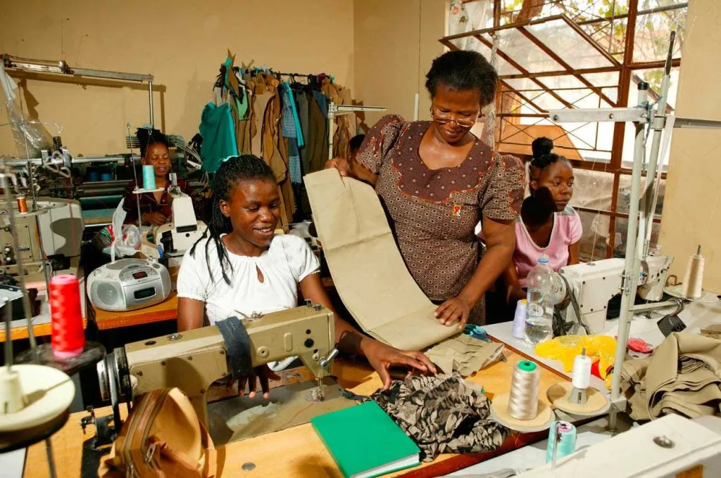 tailoring-1-1024 680